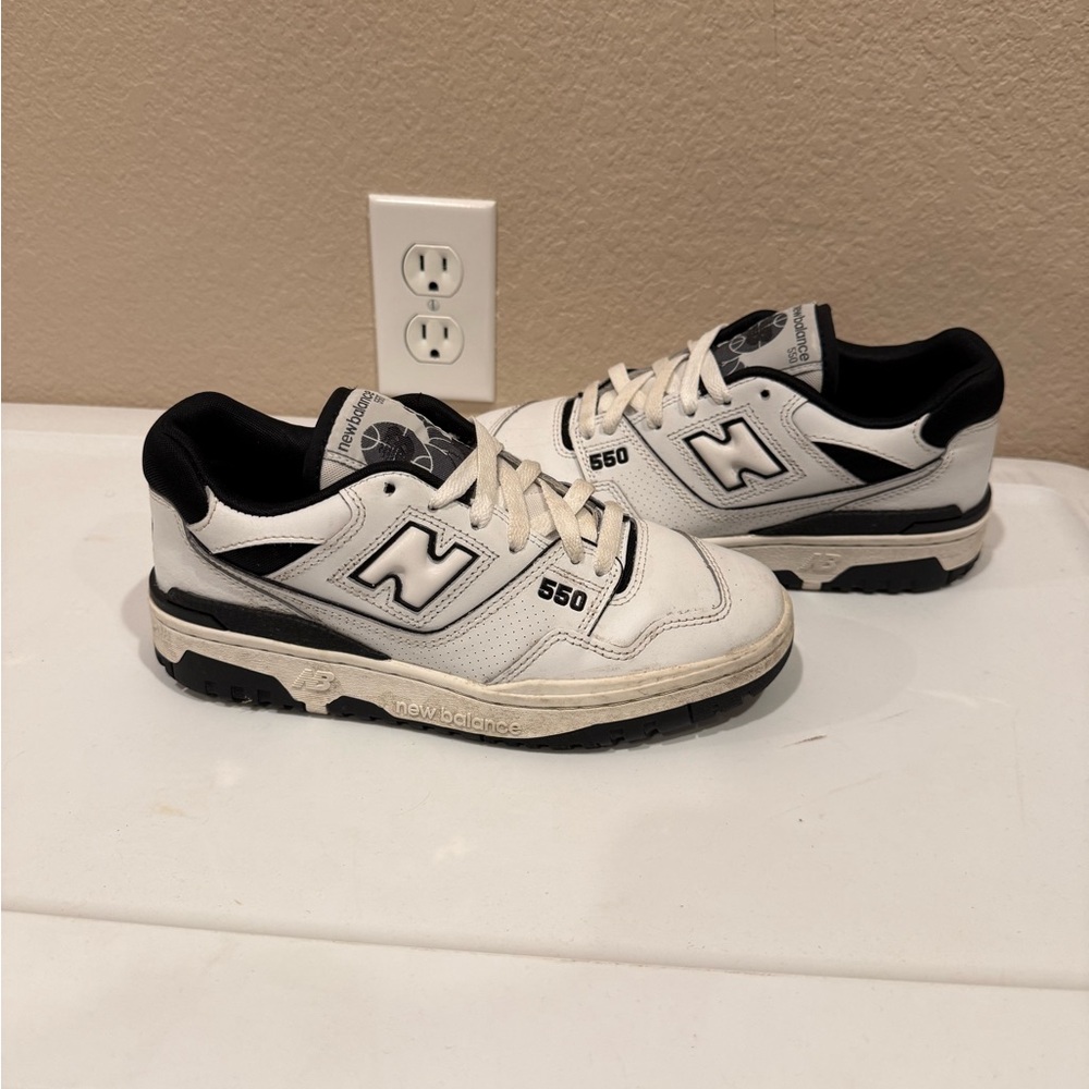 Women’s New Balance 550 (size 7.5)